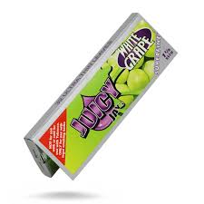 JUICY JAY’S Superfine Papers (1 1/4 Size)